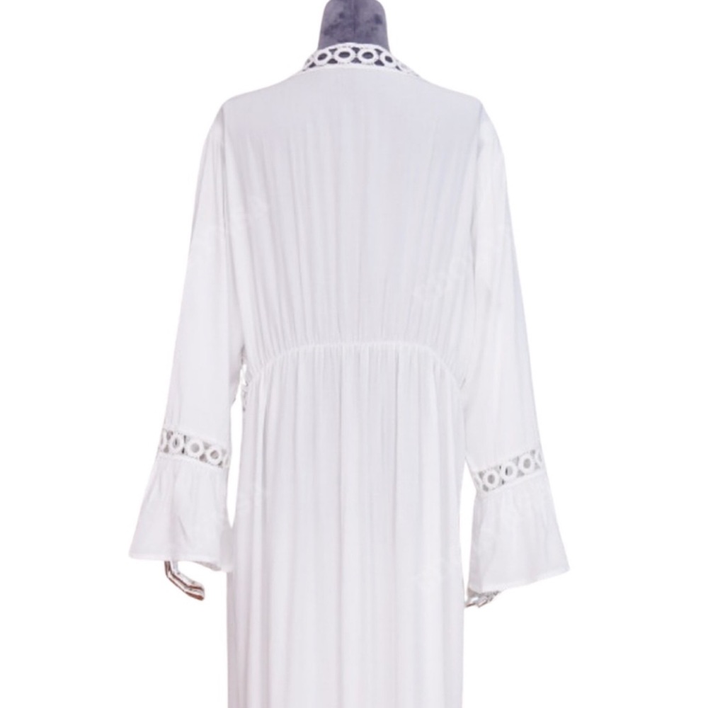 Boho Flowing White Cover Up Crochet Detail - Picture 14 of 16